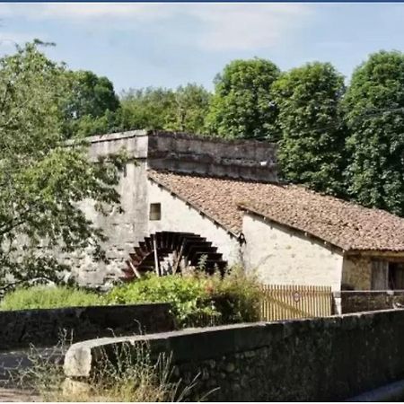 Chez Sarah - L'Escapade Bed & Breakfast Javerlhac-et-la-Chapelle-Saint-Robert Exterior foto