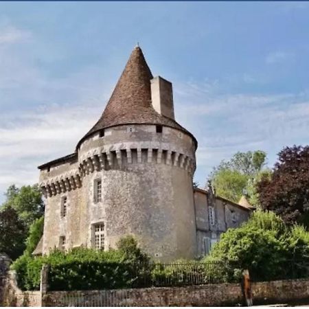 Chez Sarah - L'Escapade Bed & Breakfast Javerlhac-et-la-Chapelle-Saint-Robert Exterior foto